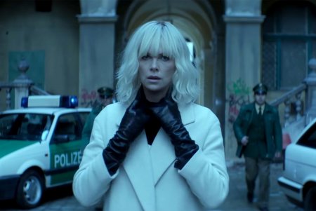 Netflix снимет сиквел «Атомной блондинки»